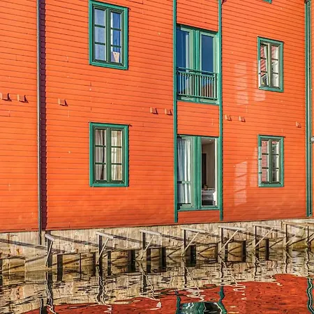 Ocean-View Haven: Take A Swim From Your Window! Bergen Exterior photo